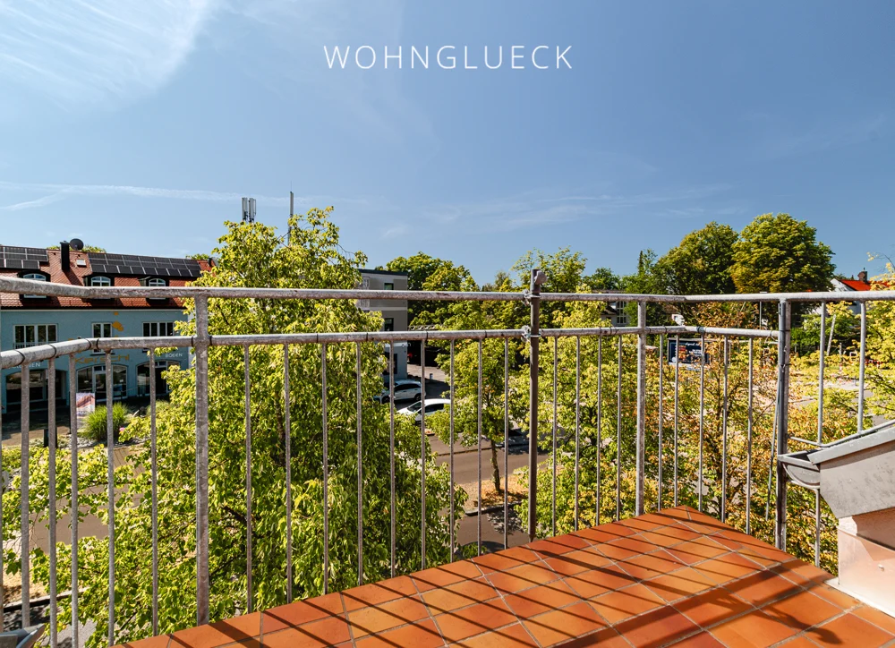 HELLE UND CHARMANTE
2-ZI.-WOHNUNG MIT BALKON