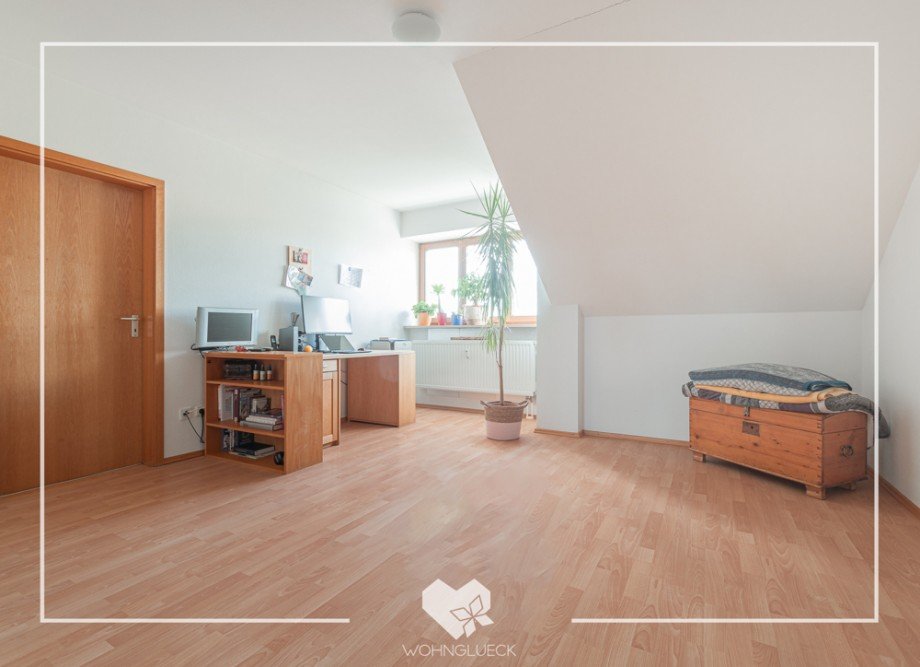 Wohnbereich Dachgeschosswohnung Neus��