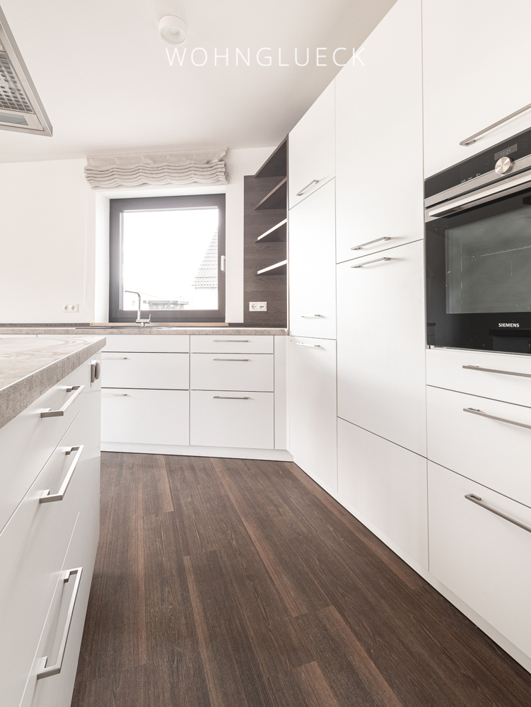 Wohnung im 1 OG Mehrfamilienhaus Neus��