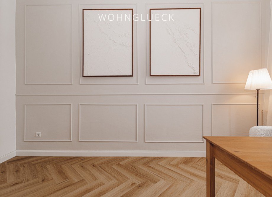 Arbeitszimmer mit Blick in die Baumkronen und Doppelfl�gelt�r Etagenwohnung Augsburg