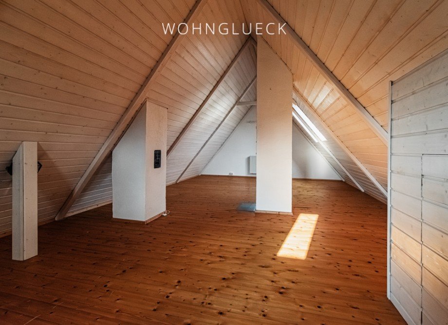 ausgebauter Dachspitz Einfamilienhaus Augsburg / Lechhausen