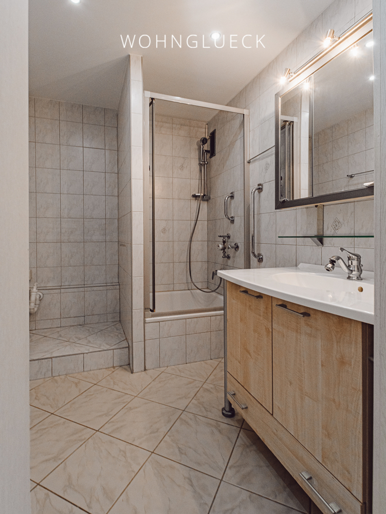 Badezimmer Etagenwohnung Germering