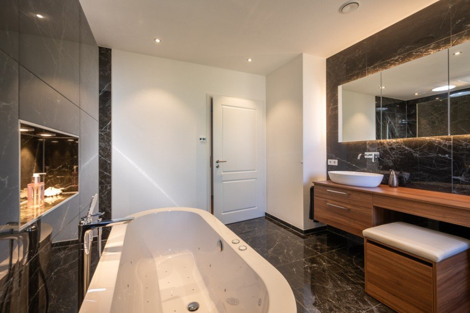 Badezimmer Villa Augsburg / Hammerschmiede