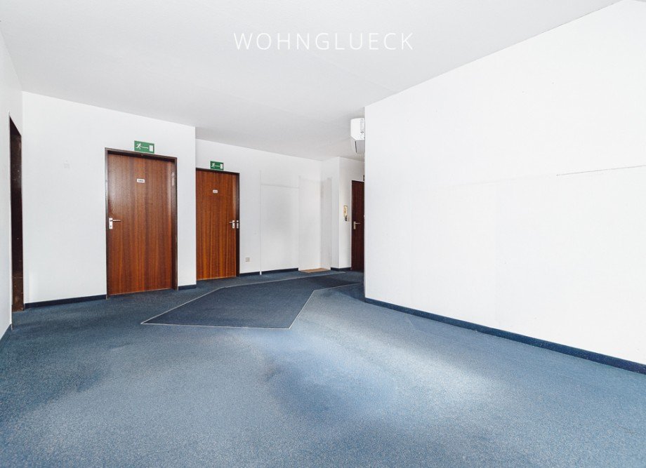 Wohnung im 2 OG Mehrfamilienhaus Neus��