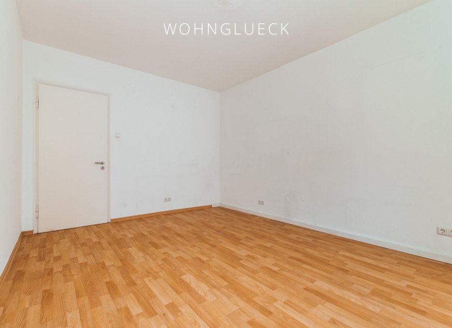 Zimmer 3 Erdgeschosswohnung M�nchen