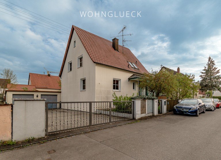 Au�enansicht Augsburg / Lechhausen Einfamilienhaus CHARMANTES EINFAMILIENHAUS IN LECHHAUSEN