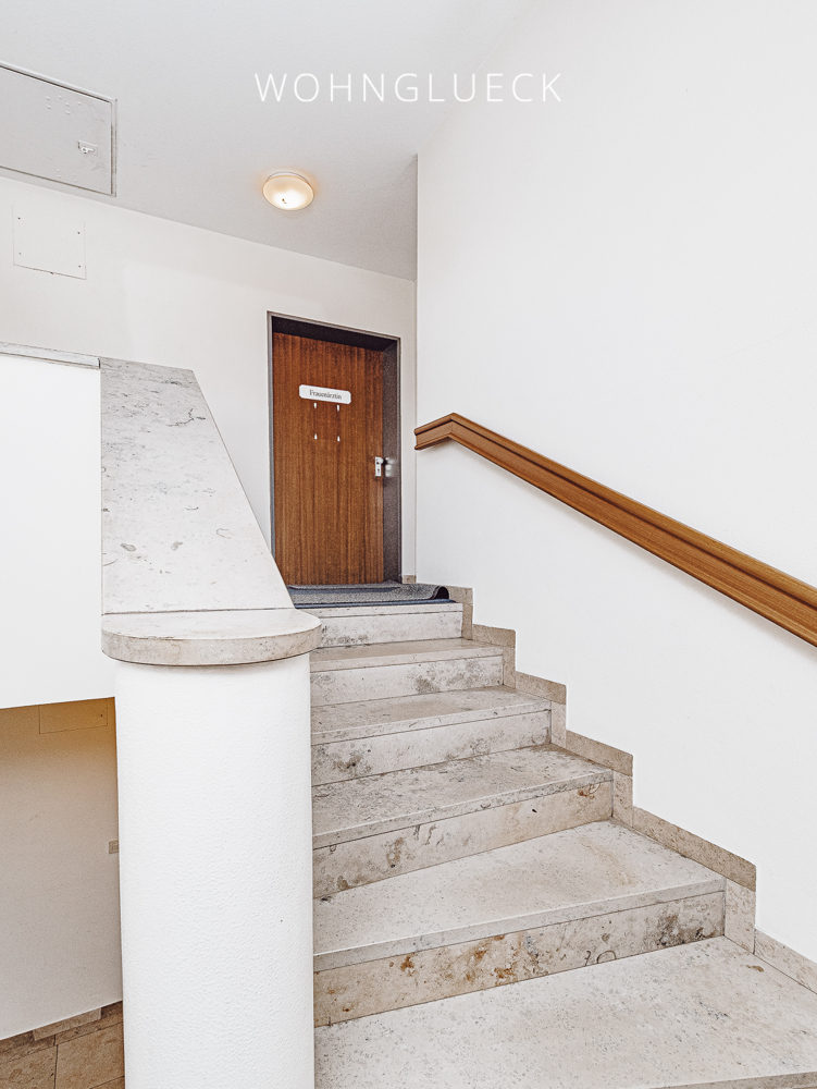 Treppenhaus Mehrfamilienhaus Neus��