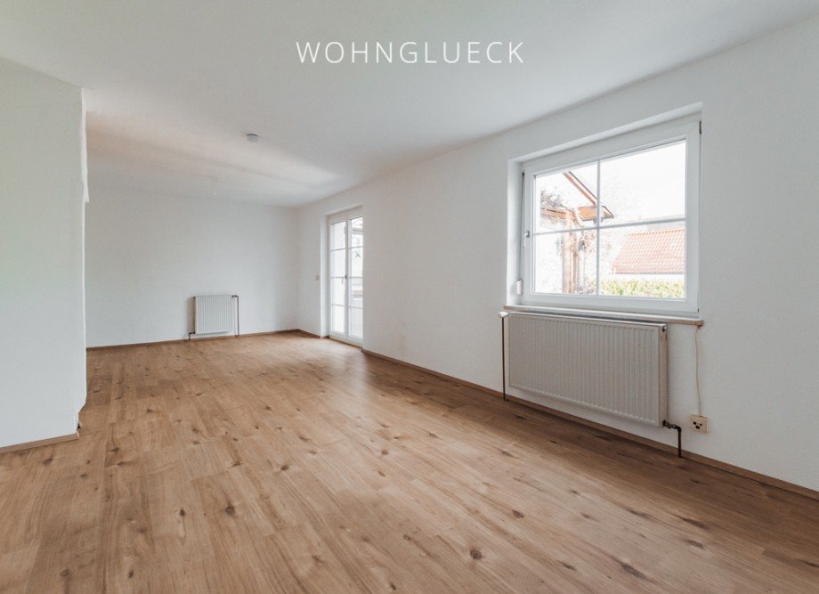gro�z�giger Wohnbereich Einfamilienhaus Augsburg / Lechhausen