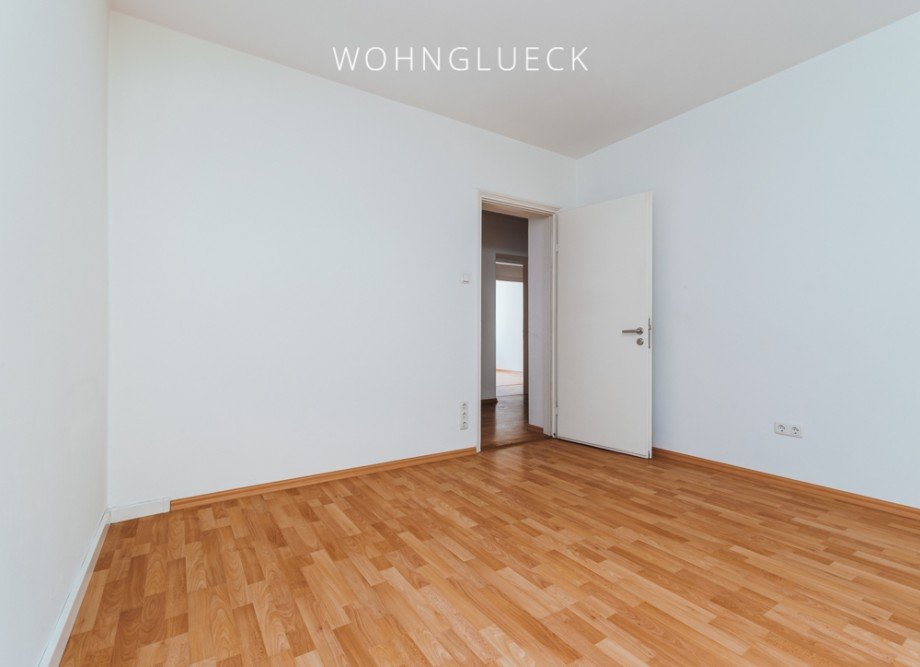Zimmer 2 Erdgeschosswohnung M�nchen